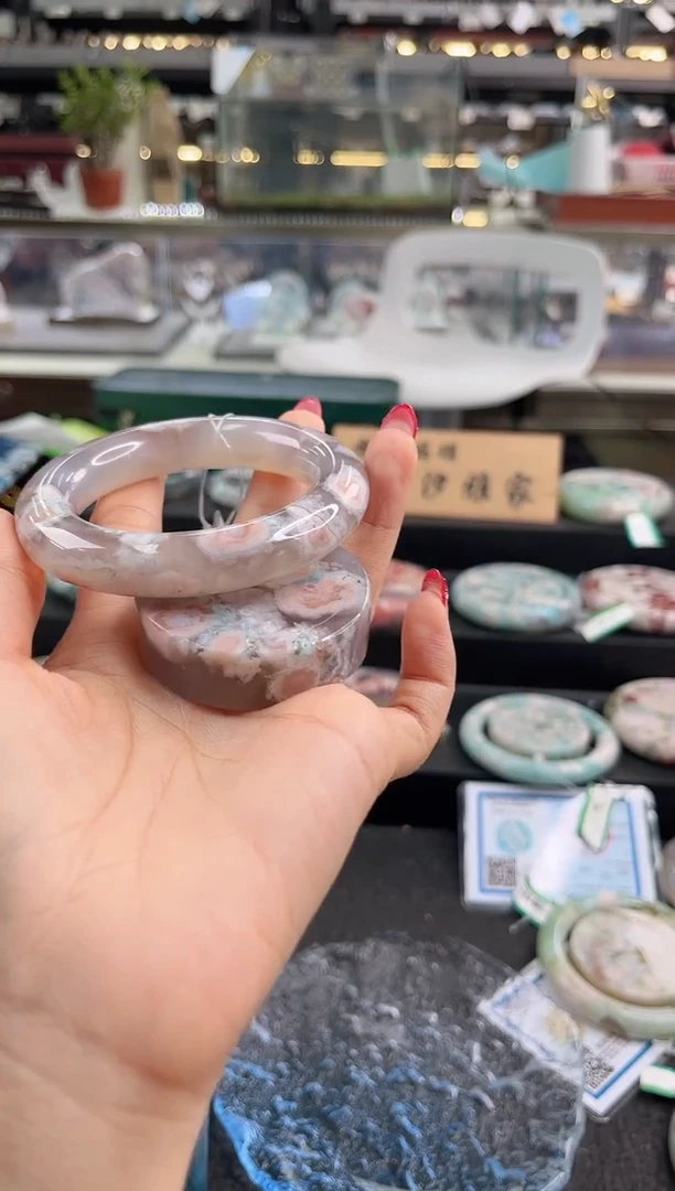 未镶嵌手镯石英质玉瑾圈口（赠品镯心）
