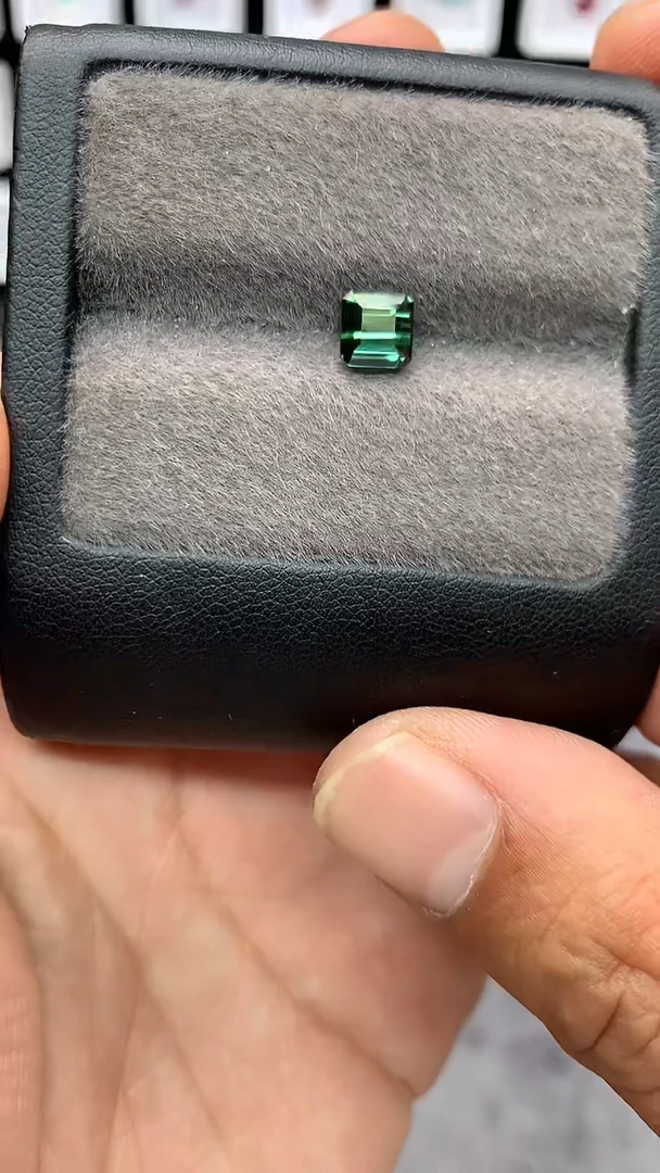 裸石未镶嵌碧玺约1.43克拉