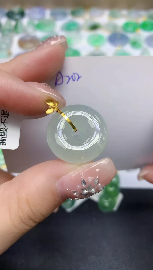 颈饰18K金镶嵌翡翠天然缅甸翡翠A货翡翠百元以上9元证书费自理