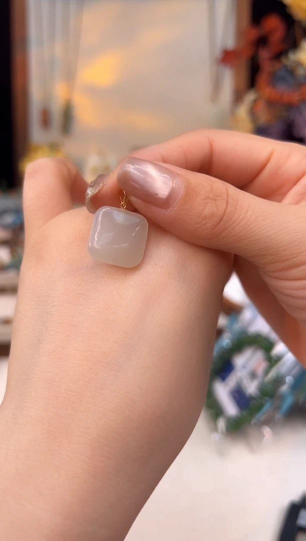 未镶嵌和田玉手饰@@A921D015370