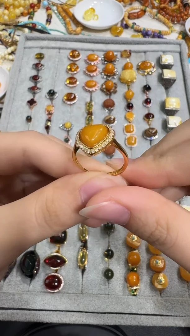 银S925镶嵌琥珀戒指X0830-1195-539