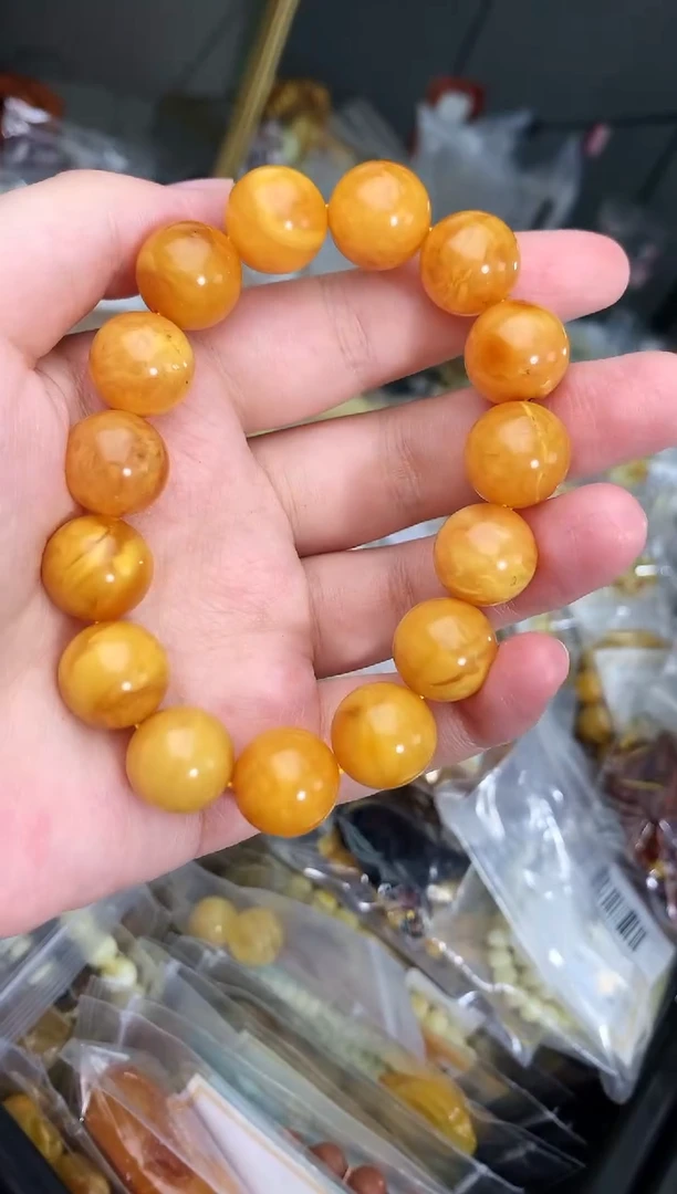 未镶嵌琥珀珠宝奇石46
