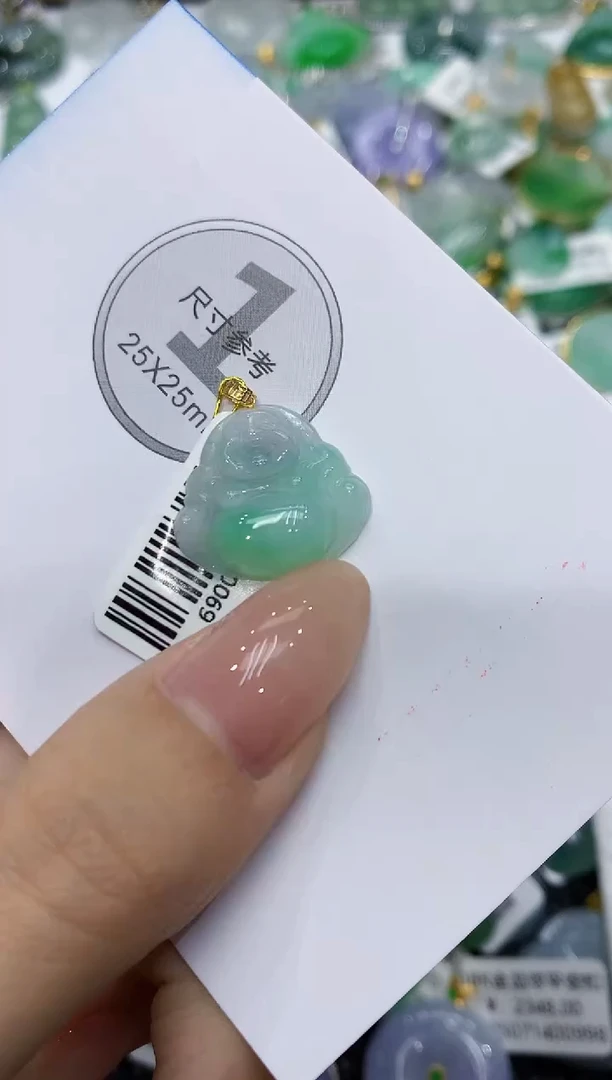 颈饰18K金镶嵌翡翠111111111111