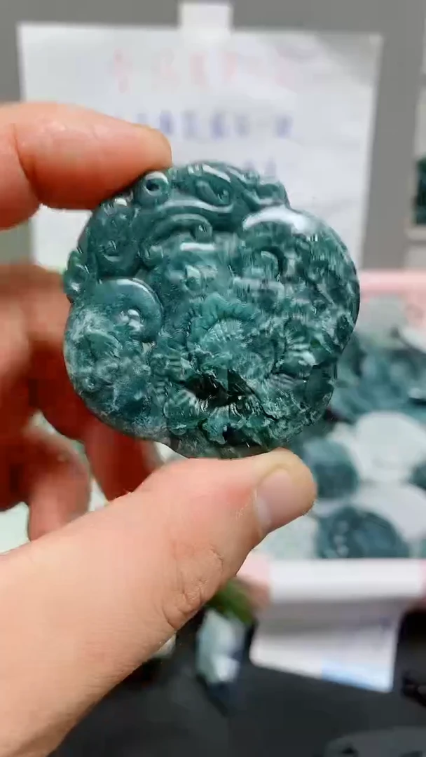 【闪购商品】翡翠颈饰未镶嵌天然翡翠A货