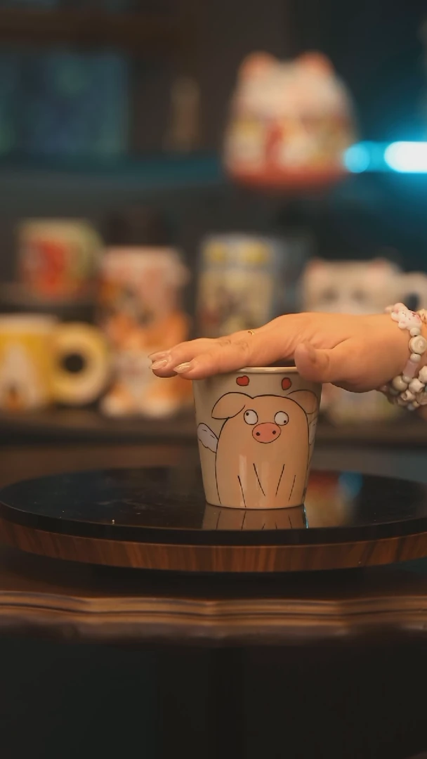 【闪购商品】摆件景德镇釉下彩绘设计师款式陶瓷