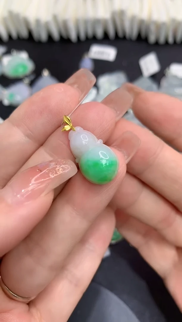 吊坠(不含链)18K金镶嵌翡翠111111111111