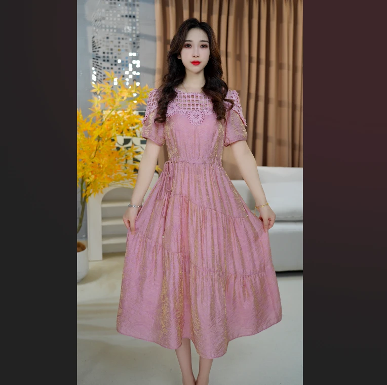 法式重工镂空设计感收腰显瘦减龄夏季时尚气质连衣裙 C008