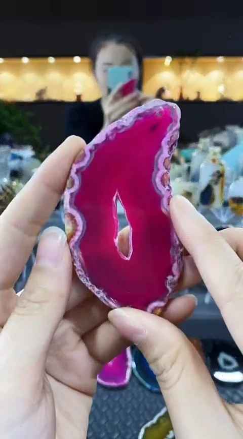 未镶嵌颈饰玛瑙/玉髓O****a玛瑙