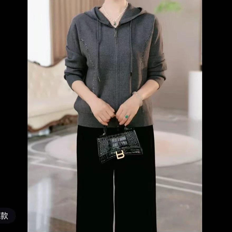 时尚妈妈装2025秋季新款休闲连帽开衫双拉链银条长袖针织上衣外搭