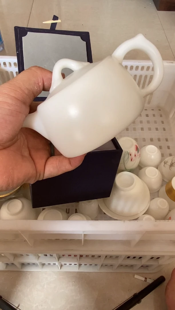 杯无运费险有瑕疵的摄影的产品有使用过的痕迹有点脏介意勿拍