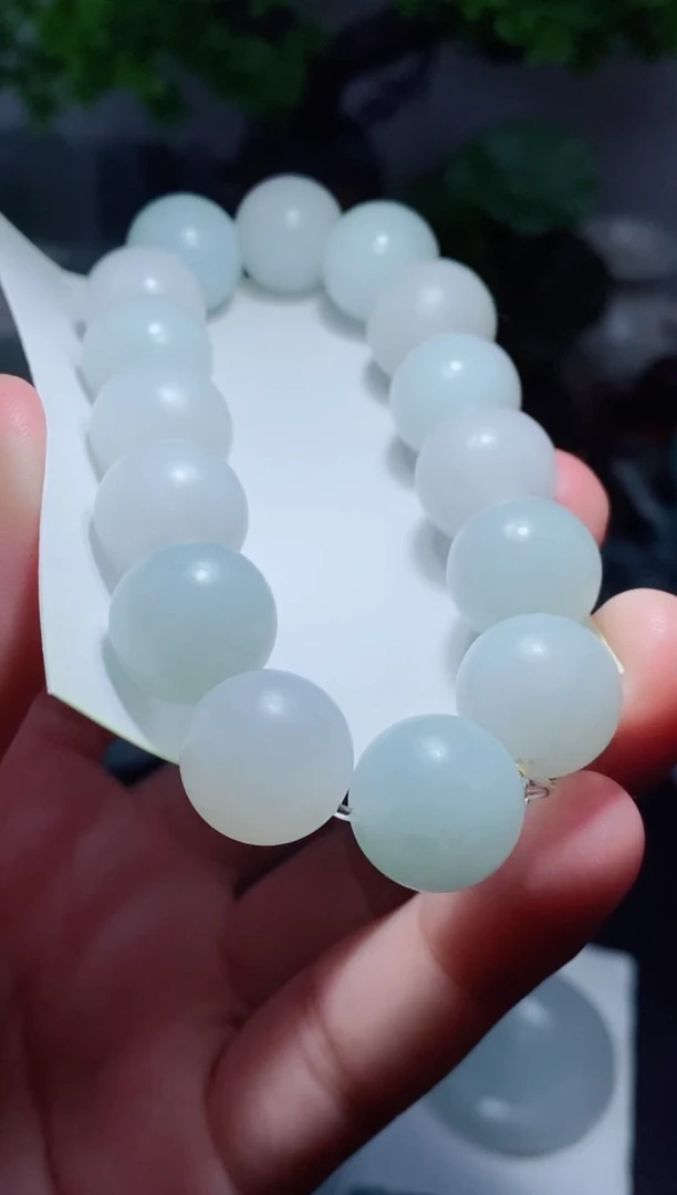 未镶嵌定制翡翠毛货14+