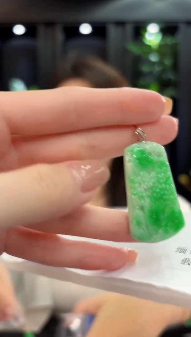 吊坠(不含链)18K金镶嵌翡翠 缅甸A货/支持复检/一件