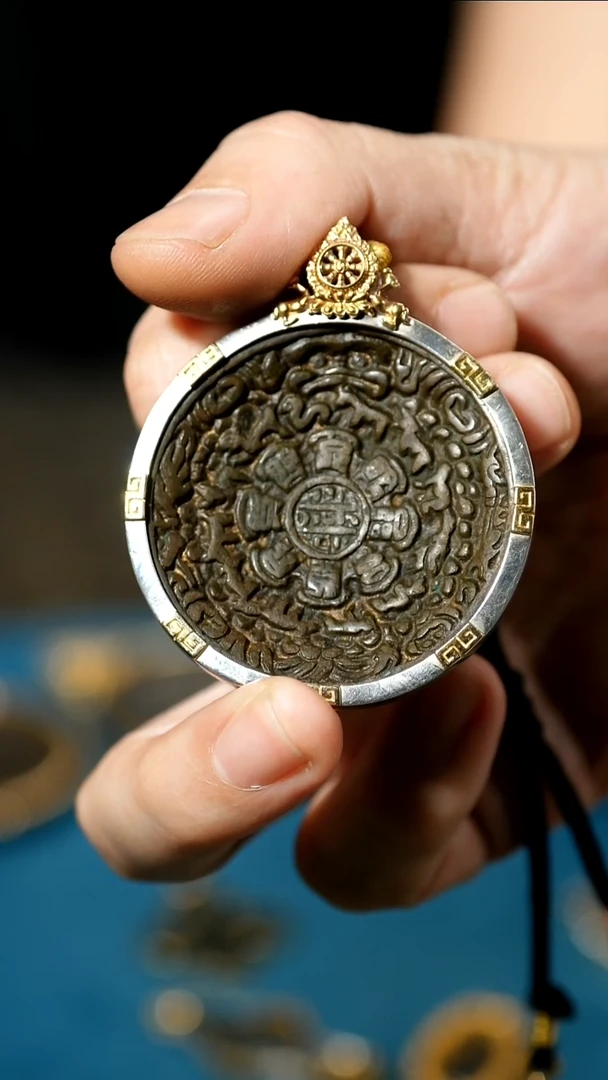 一藏传天铁设计元素