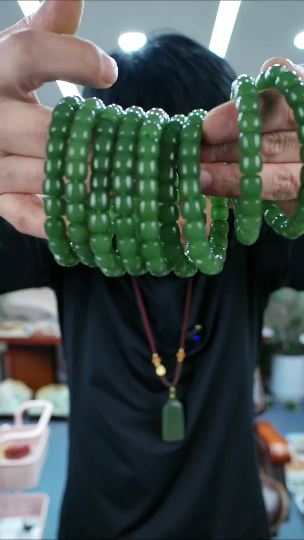 未镶嵌手链透闪石质玉多样式发货随机发一