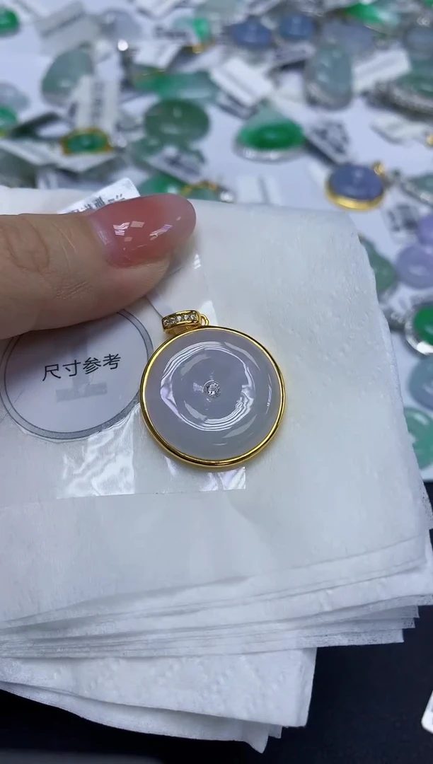 颈饰未镶嵌翡翠天然缅甸翡翠A货多样性发一件