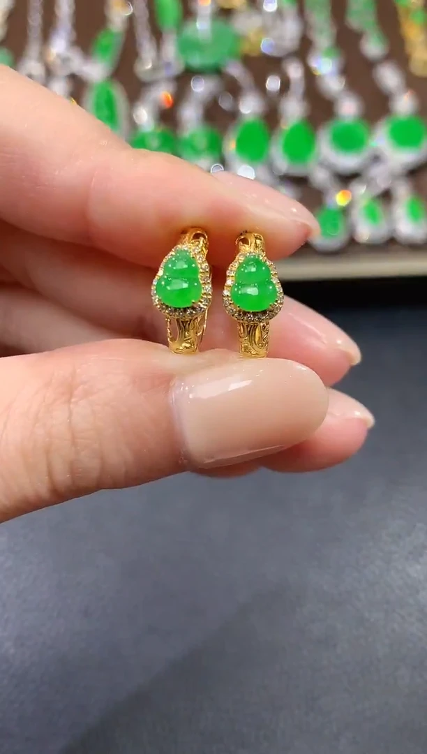 18K金镶嵌翡翠耳饰C24