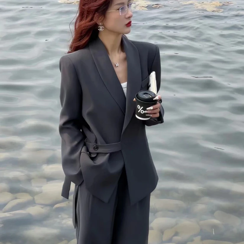 灰色小西装外套女2025早春秋新款高级感两件套小个子休闲西服套装