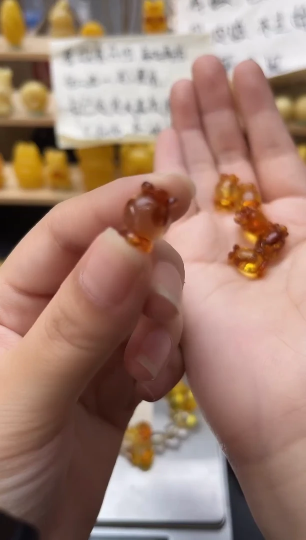 琥珀未镶嵌珠宝奇石145琥珀蜜蜡微瑕多样性随机发其一