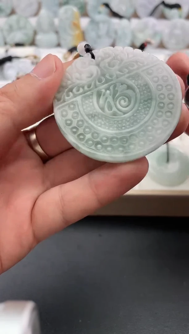 颈饰未镶嵌翡翠26/01/03/177