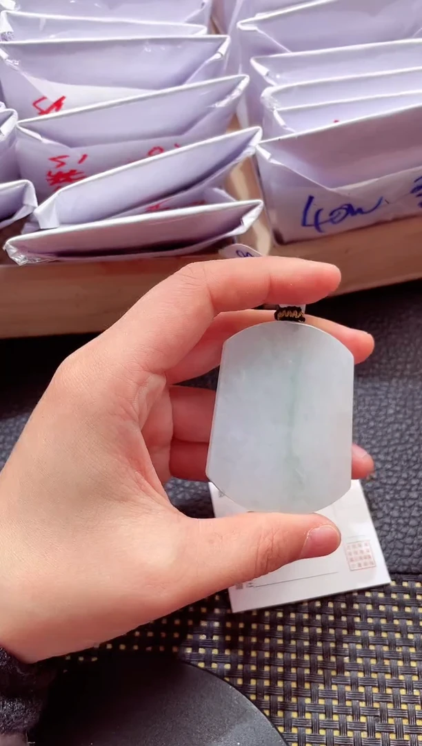 颈饰未镶嵌翡翠20251231