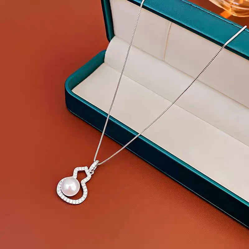 钛钢项链 梵诺熙   X   气质款福禄葫芦锆石边项链