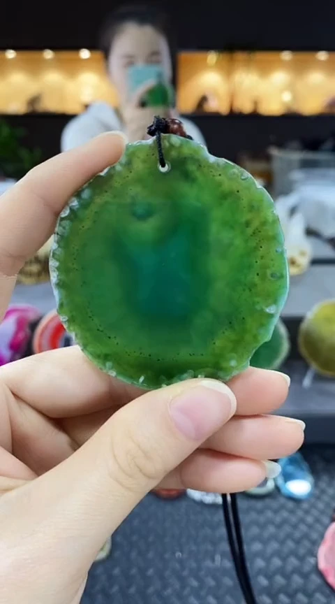未镶嵌颈饰玛瑙/玉髓阿***！玛瑙