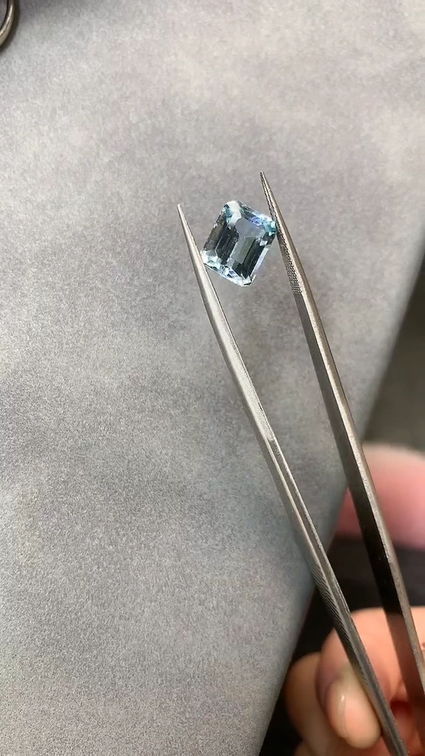 海蓝宝石笔搁未镶嵌海蓝宝石裸石3.6ct