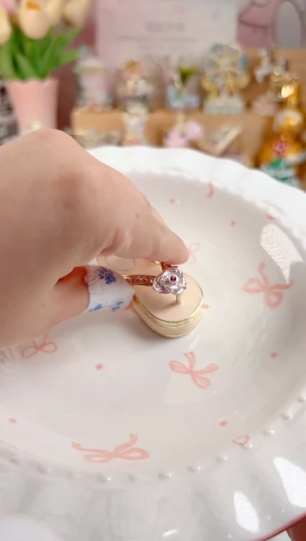 合金珐琅彩摆件首饰盒