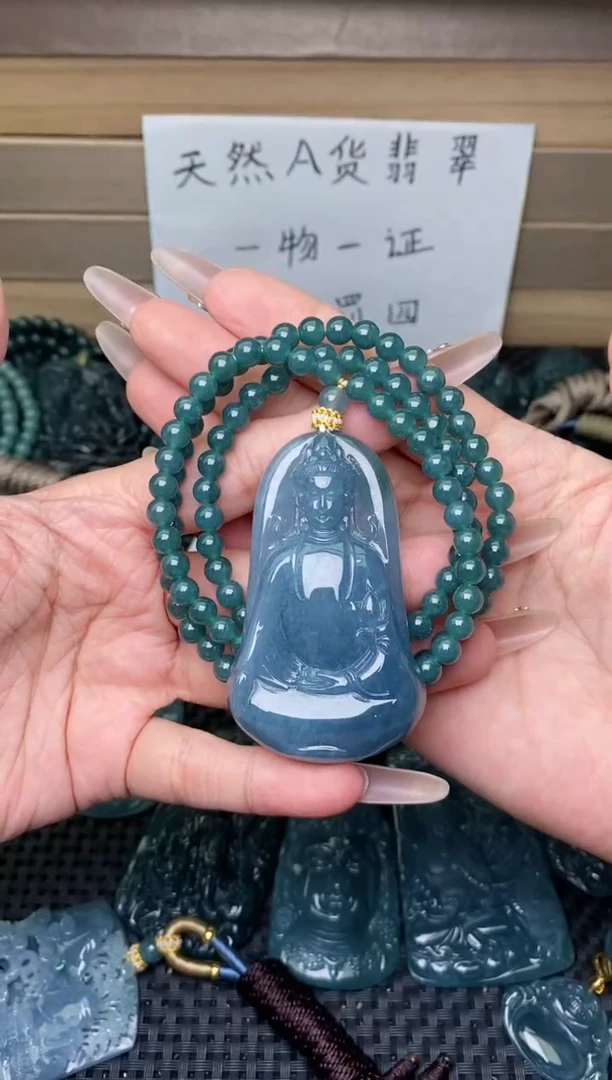 翡翠未镶嵌颈饰