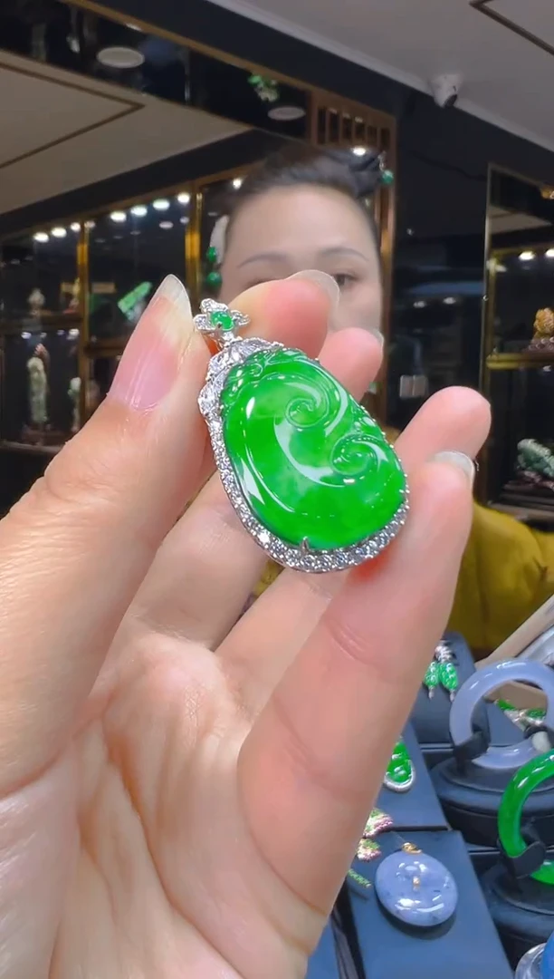 翡翠银S925镶嵌吊坠(赠链)025（多样性发其一）