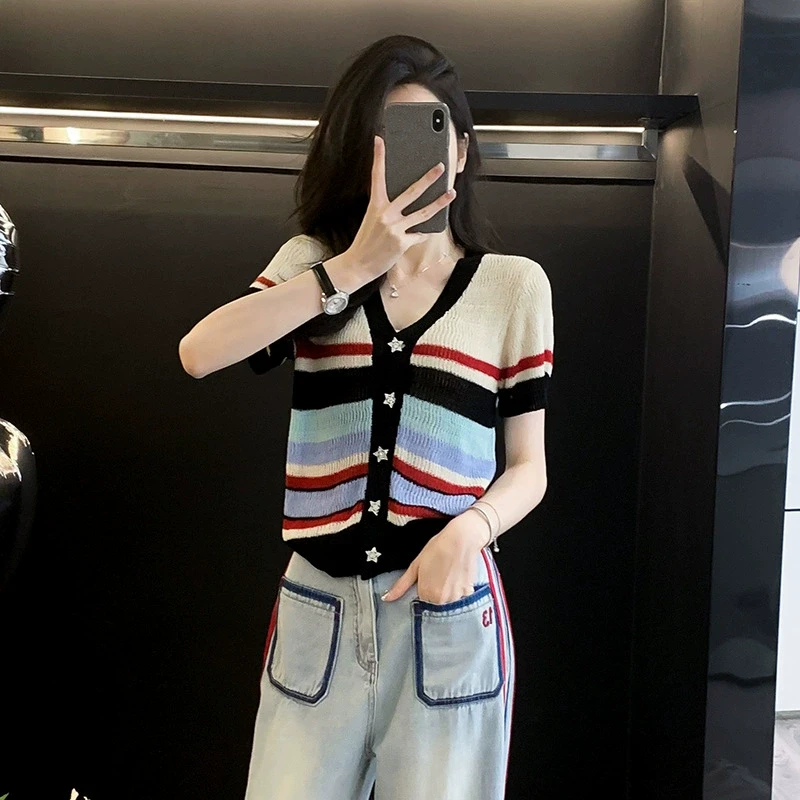 彩色条纹小香风针织开衫女2025夏季新款气质显瘦减龄V领上衣