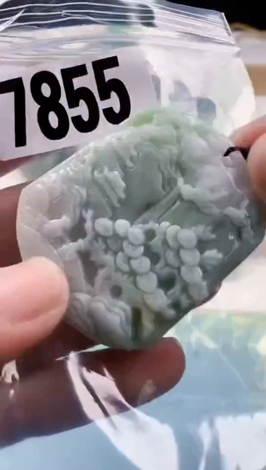 【闪购商品】翡翠挂件未镶嵌天然翡翠吊坠挂件