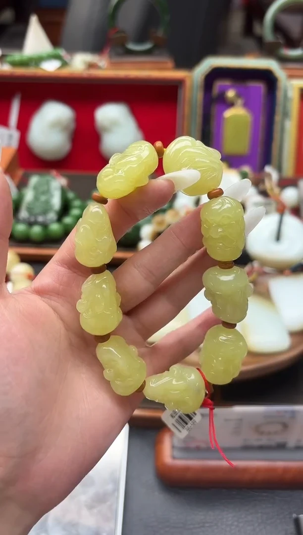 未镶嵌手串和田玉兴***7董小姐推荐 多样性发货 拍一发一hk