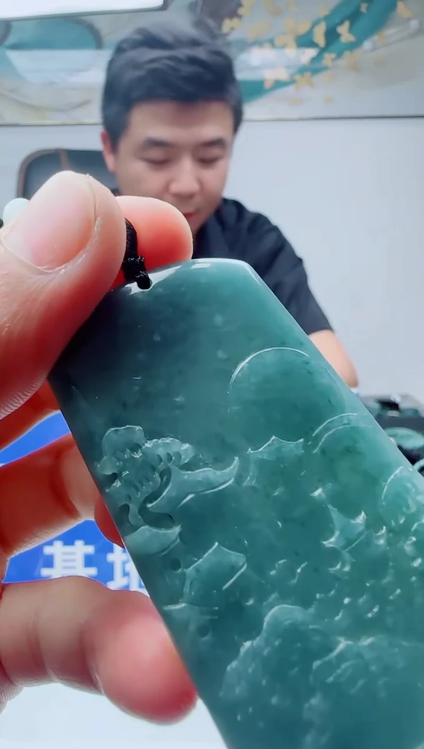 翡翠未镶嵌颈饰多样性随机发其一