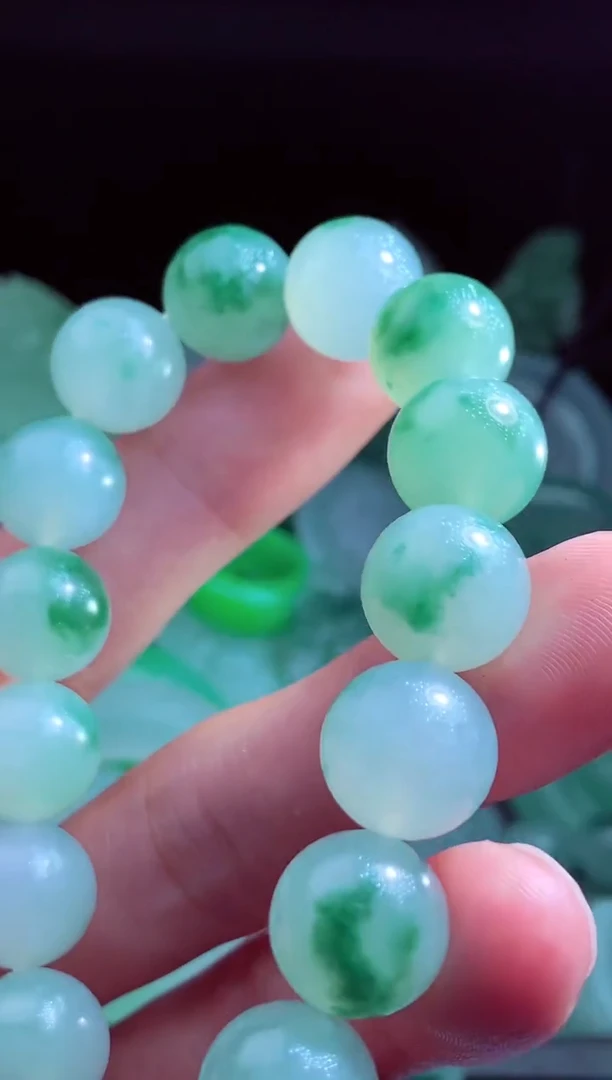 定制翡翠未镶嵌翡翠毛货定制