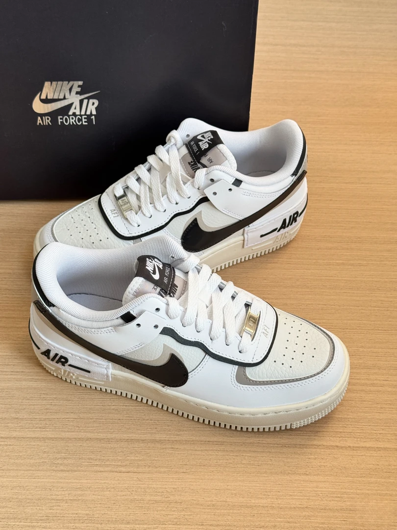 Nike耐克AIR FORCE 1 女款低帮白黑空军一号运动休闲板鞋官方正品