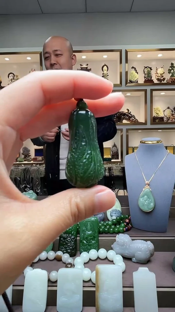 【闪购商品】和田玉颈饰未镶嵌1