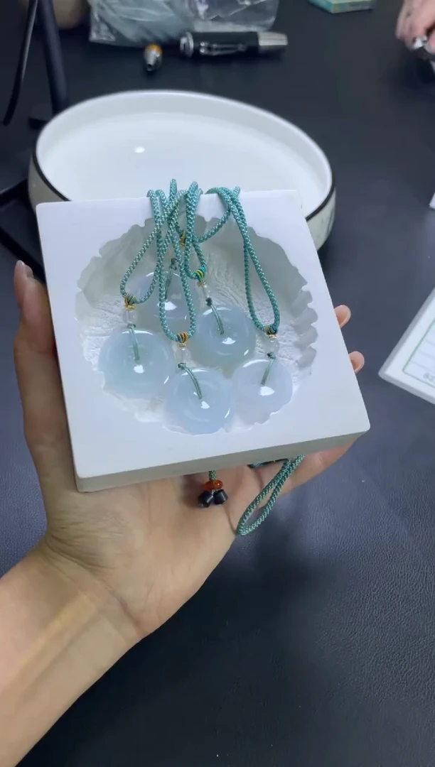 【闪购商品】翡翠吊坠(不含链)未镶嵌W015-CZL040多样性发一