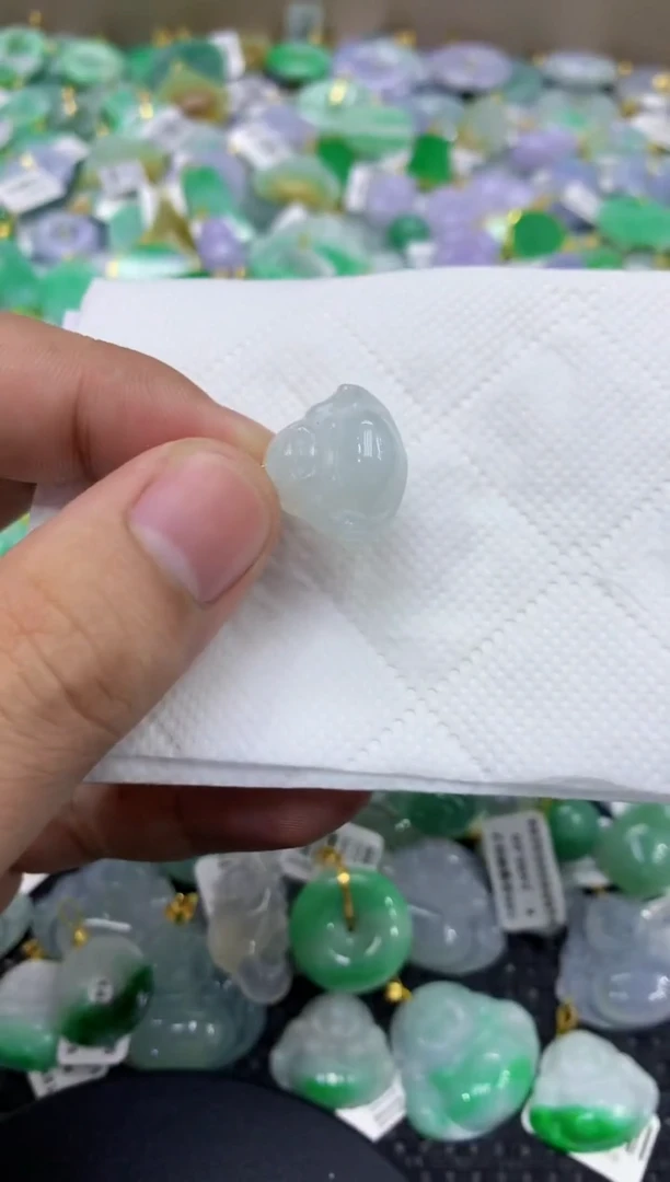 颈饰未镶嵌翡翠天然缅甸翡翠A货