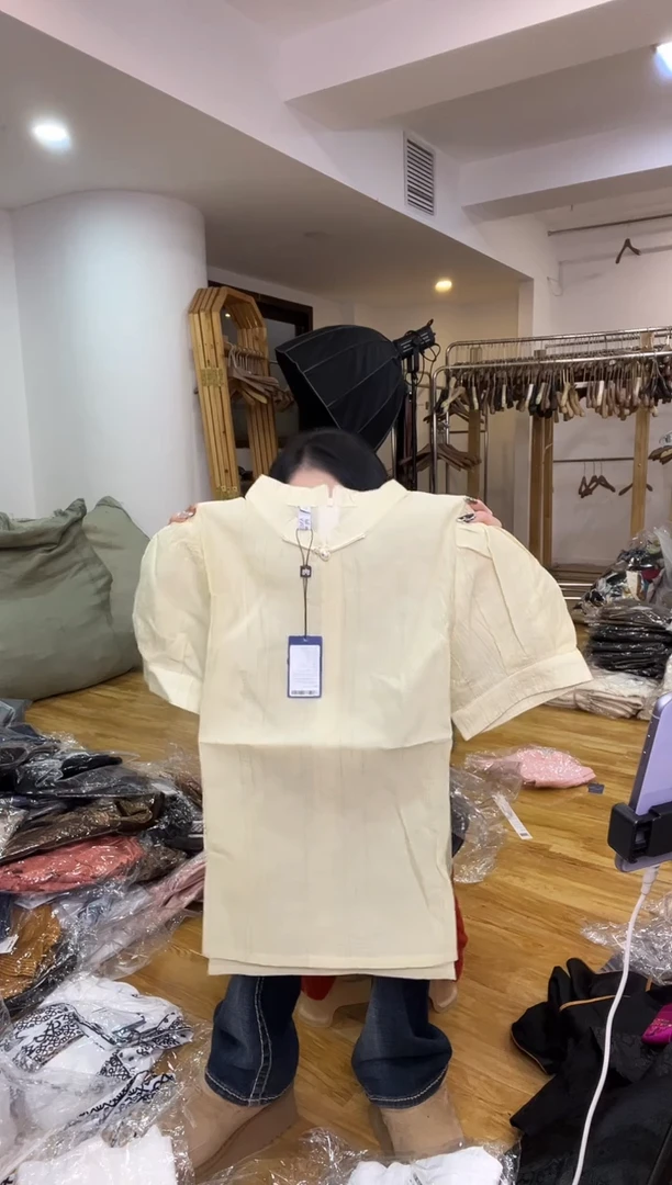 XL码      110-120斤   半袖