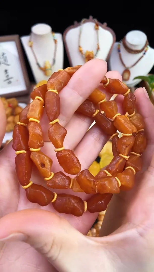 琥珀未镶嵌珠宝奇石多样性发其一