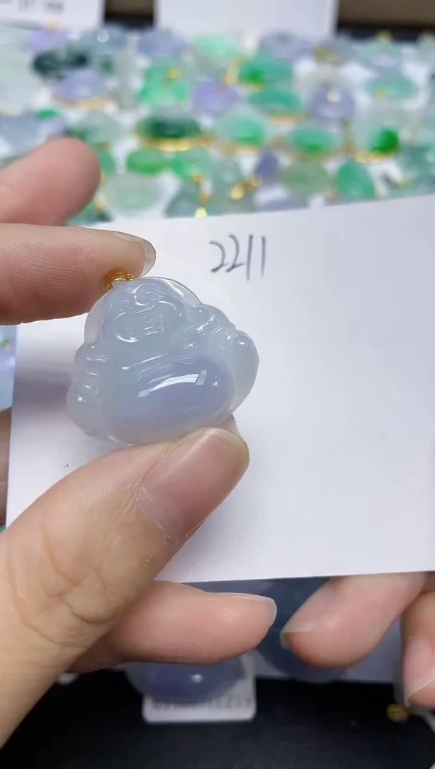 翡翠18K金镶嵌颈饰11111111111