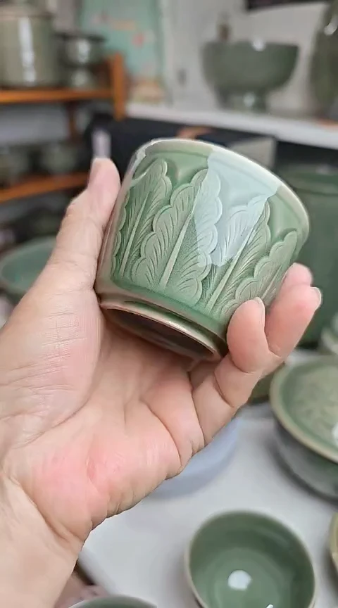 耀州窑全手工直口蕉叶纹主人杯