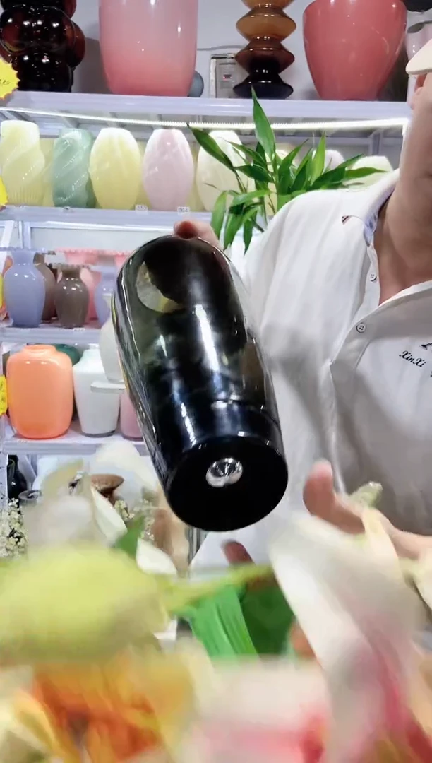 中号灰色气泡花瓶微瑕介意勿拍