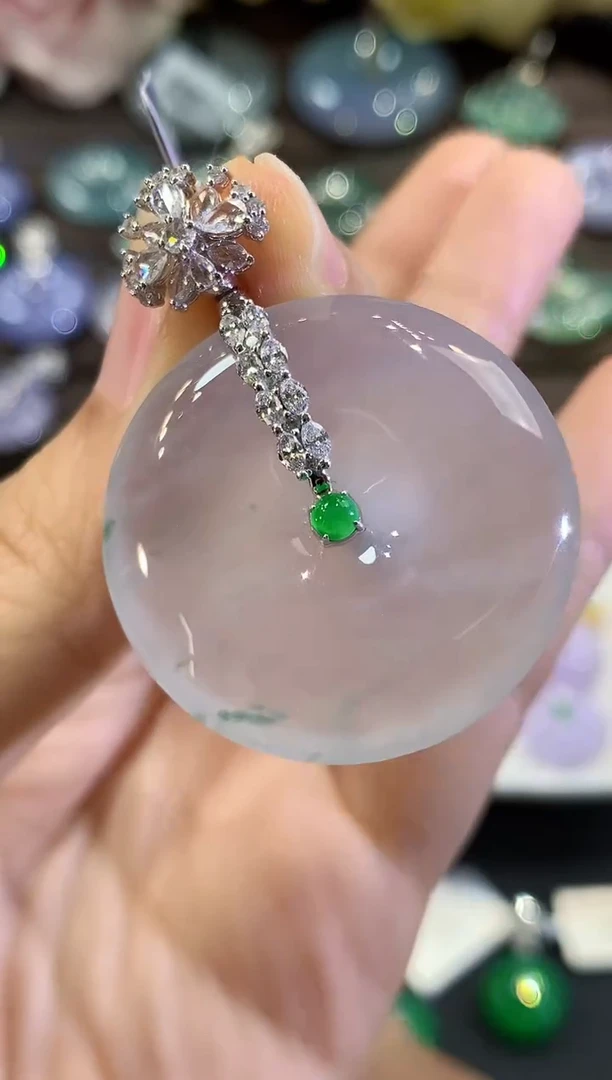 吊坠(不含链)18K金镶嵌翡翠?**?B206