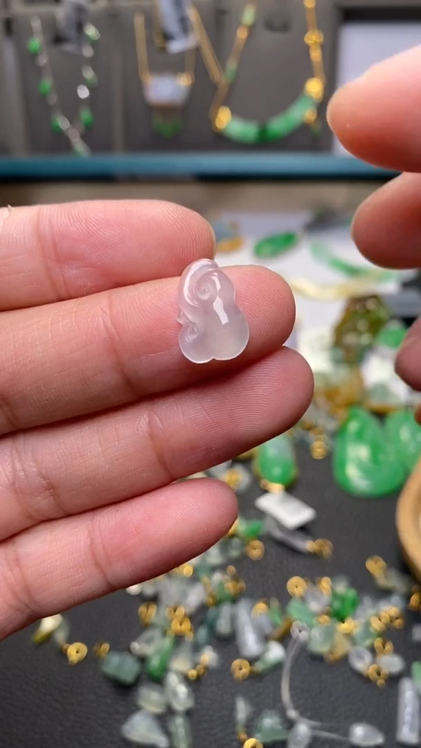 翡翠未镶嵌颈饰我***儿净货37326