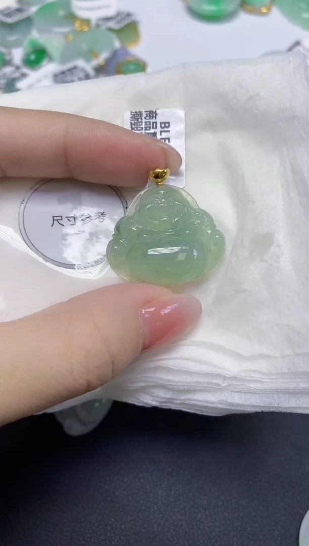 颈饰18K金镶嵌翡翠天然缅甸翡翠A货多样性发一件
