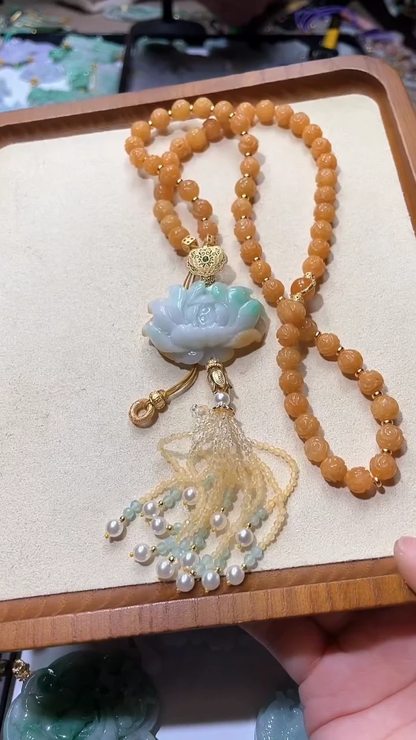 【闪购商品】翡翠颈饰未镶嵌吊坠