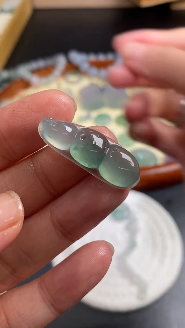 定制翡翠未镶嵌翡翠毛货