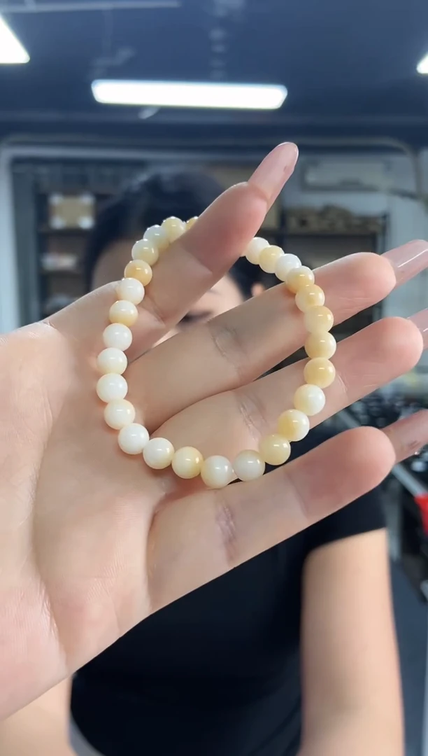 手链未镶嵌和田玉（糖玉）多样性发其一颜色微差